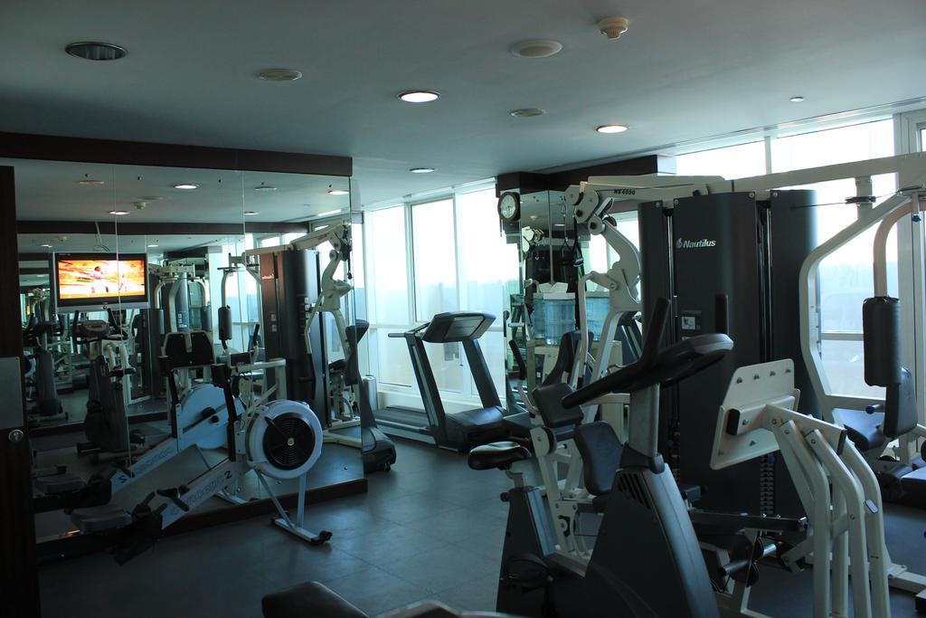 Royal Ascot Hotel Apartment - Kirklees 2 Ντουμπάι Εξωτερικό φωτογραφία