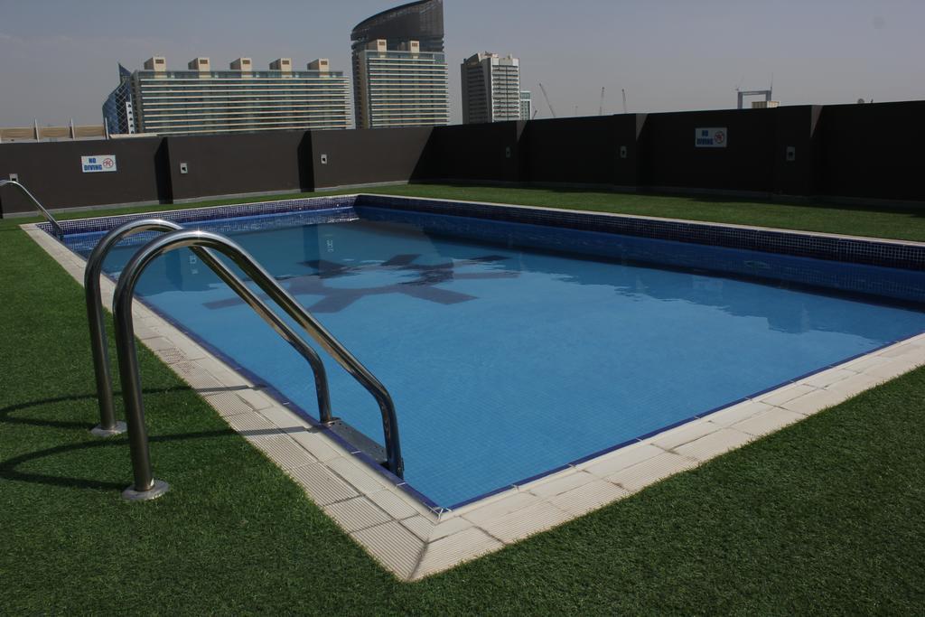 Royal Ascot Hotel Apartment - Kirklees 2 Ντουμπάι Εξωτερικό φωτογραφία