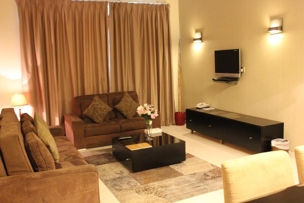Royal Ascot Hotel Apartment - Kirklees 2 Ντουμπάι Εξωτερικό φωτογραφία