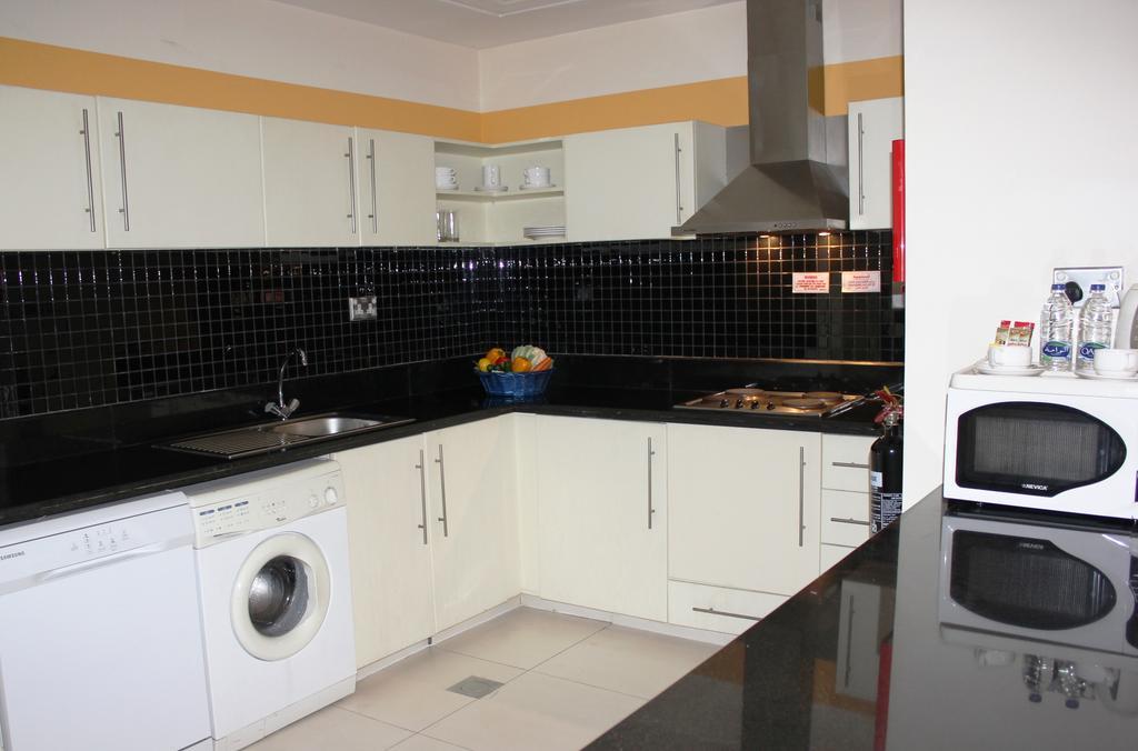 Royal Ascot Hotel Apartment - Kirklees 2 Ντουμπάι Εξωτερικό φωτογραφία