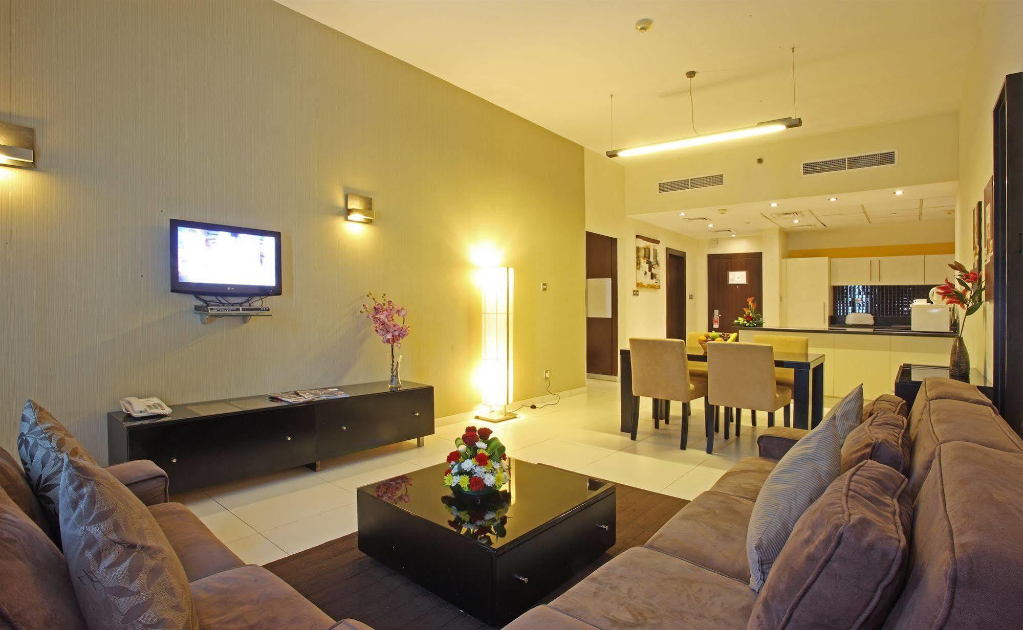 Royal Ascot Hotel Apartment - Kirklees 2 Ντουμπάι Εξωτερικό φωτογραφία